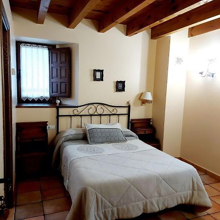 ビジョスラド・デ・カメロス Casa Rural El Quemaoゲストハウス エクステリア 写真