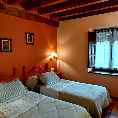 ビジョスラド・デ・カメロス Casa Rural El Quemaoゲストハウス エクステリア 写真