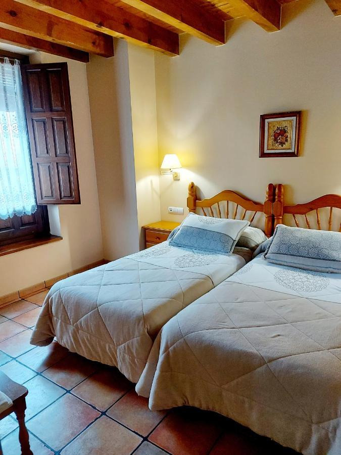 ビジョスラド・デ・カメロス Casa Rural El Quemaoゲストハウス エクステリア 写真
