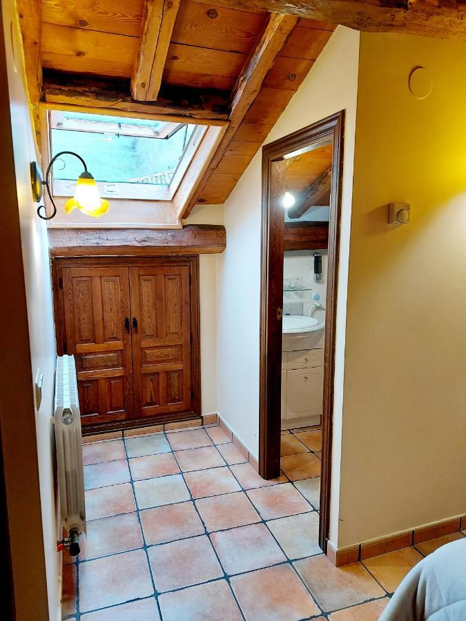 ビジョスラド・デ・カメロス Casa Rural El Quemaoゲストハウス エクステリア 写真