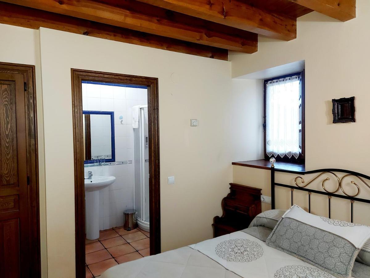 ビジョスラド・デ・カメロス Casa Rural El Quemaoゲストハウス エクステリア 写真